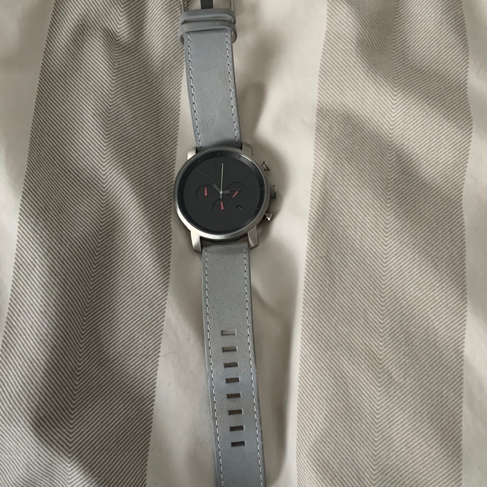 Almost new MVMT chrono light grey leather 44mm watch